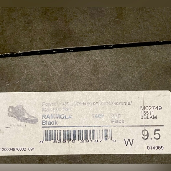 These Bruno Magli shoes come with original box and dust bags. - Picture 13 of 13